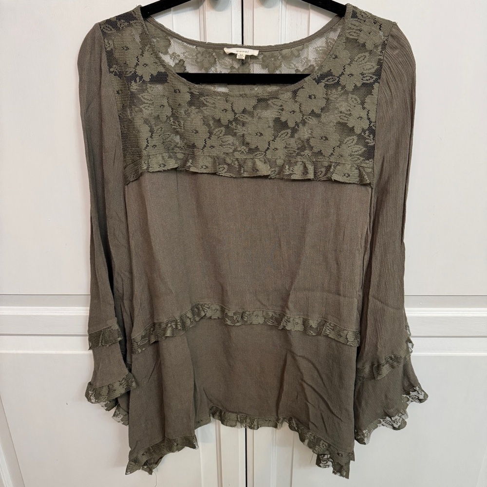 Lace Trim Olive Green Peasant Top. Size M. Cottagecore boho lightweight festival
